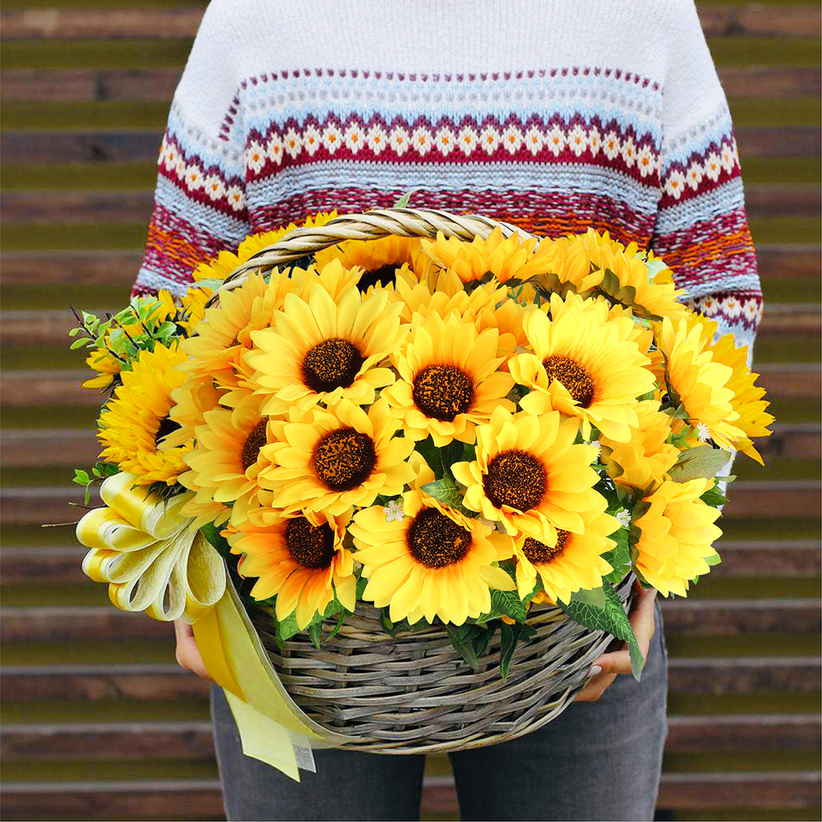 Mocoosy 4 Bunches Artificial Sunflower Bouquets, Fake Sunflowers with Stems, Silk Wildflowers Realistic Yellow Faux Sun Flowers for Wedding Decorations Fall Floral Arrangements Home Garden Table Decor